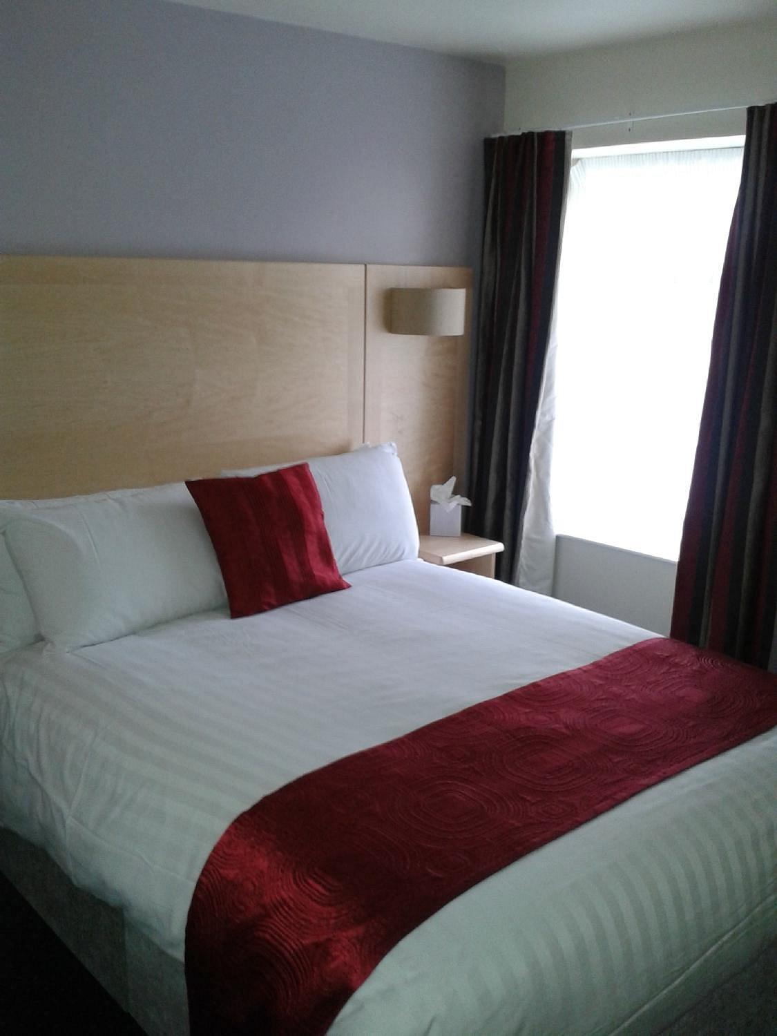 Cambridge Hotel Waterfront Brighouse Exteriör bild